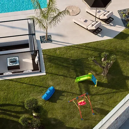 Pinakopi Luxury Villa, A Mediterranean Signature By Mindyourvilla *