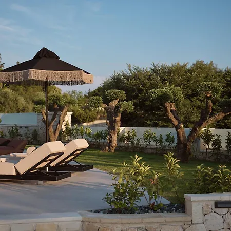 Villa Pinakopi Luxury Villa, A Mediterranean Signature By Mindyourvilla Kalpaki (Zakynthos)