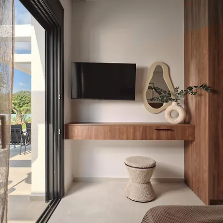 Pinakopi Luxury Villa, A Mediterranean Signature By Mindyourvilla